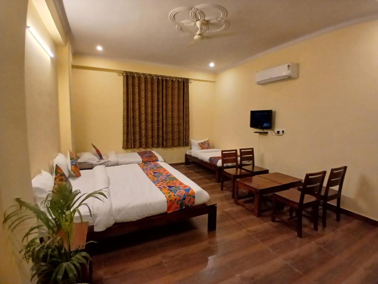 Hotel G M I, Sikar Road Jaipur Exterior foto